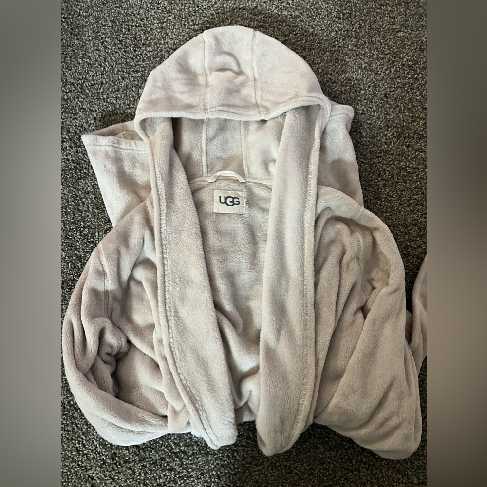 Ugg Robe - image 2
